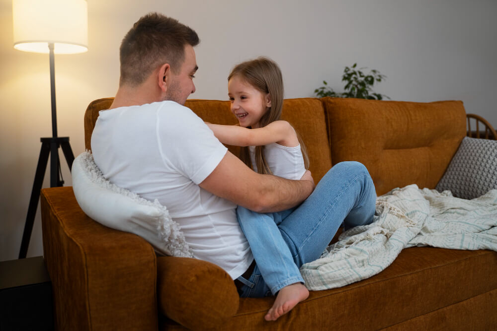 محبت زیاد به فرزند؛ چرا باید مراقب باشیم؟